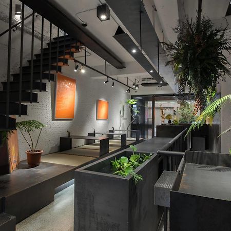 Hii-Hubs B&B Tainan Zewnętrze zdjęcie