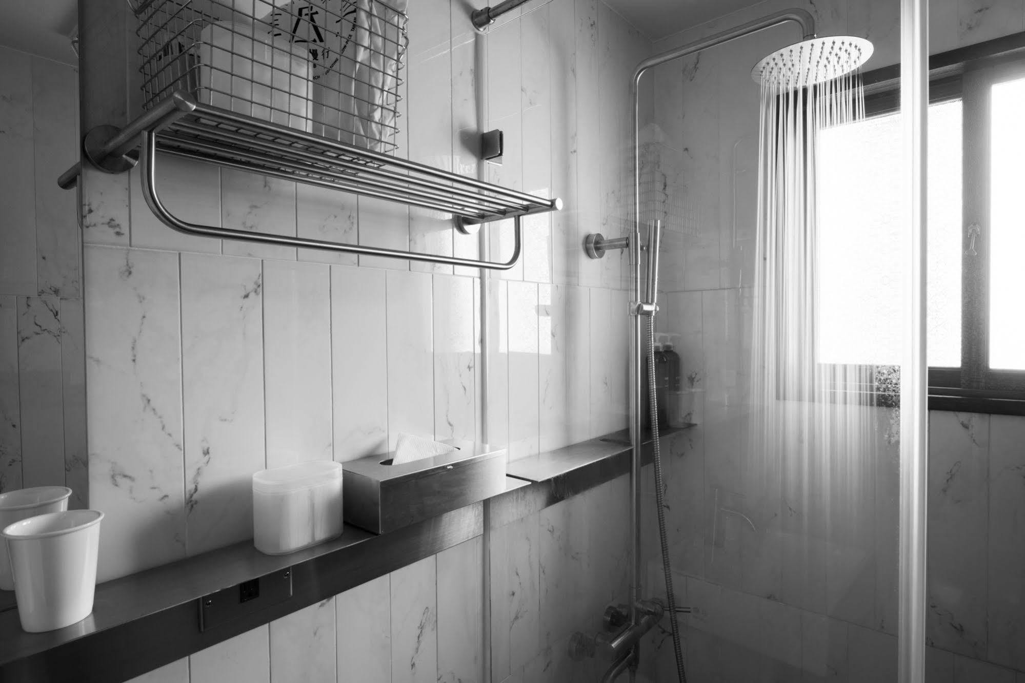 Hii-Hubs B&B Tainan Zewnętrze zdjęcie