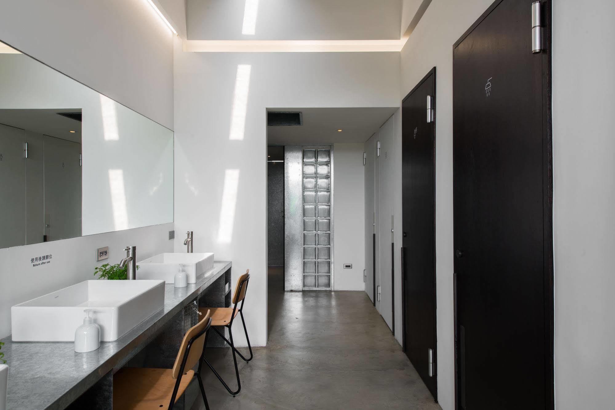 Hii-Hubs B&B Tainan Zewnętrze zdjęcie