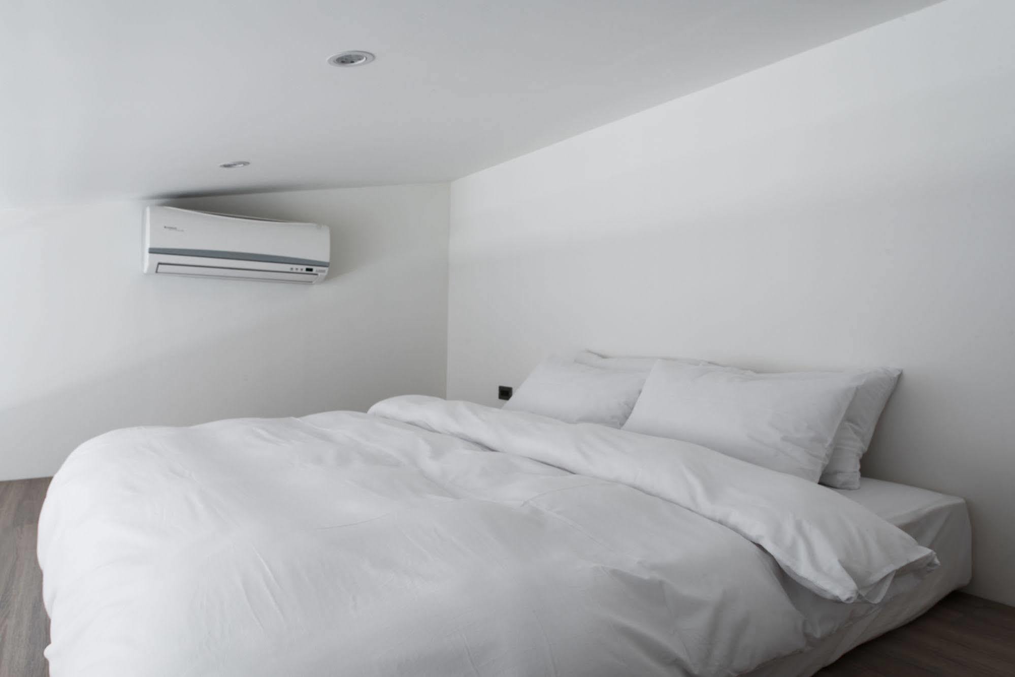 Hii-Hubs B&B Tainan Zewnętrze zdjęcie